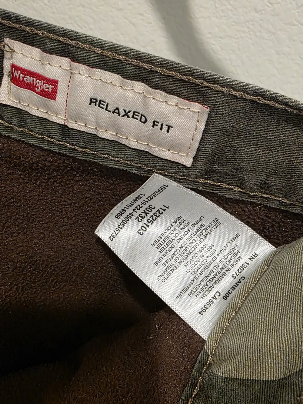 Wrangler Men's Green Camo Cargo Pants
